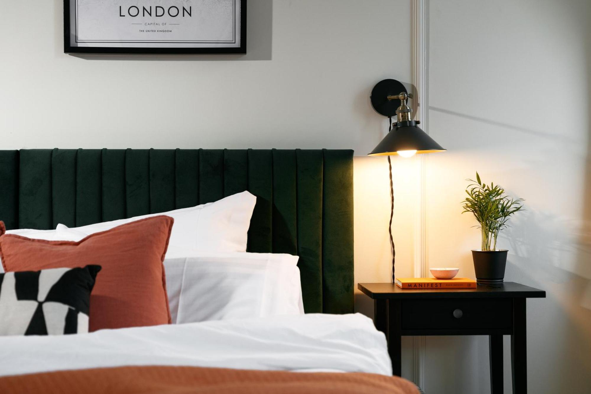 New Luxury For 2024 - Central Plymouth House - Sleeps 10 - Access To Plymouth Town - Close To The Barbican - Pets Welcome - Parking Available - By Luxe Living By Sophia Exteriér fotografie