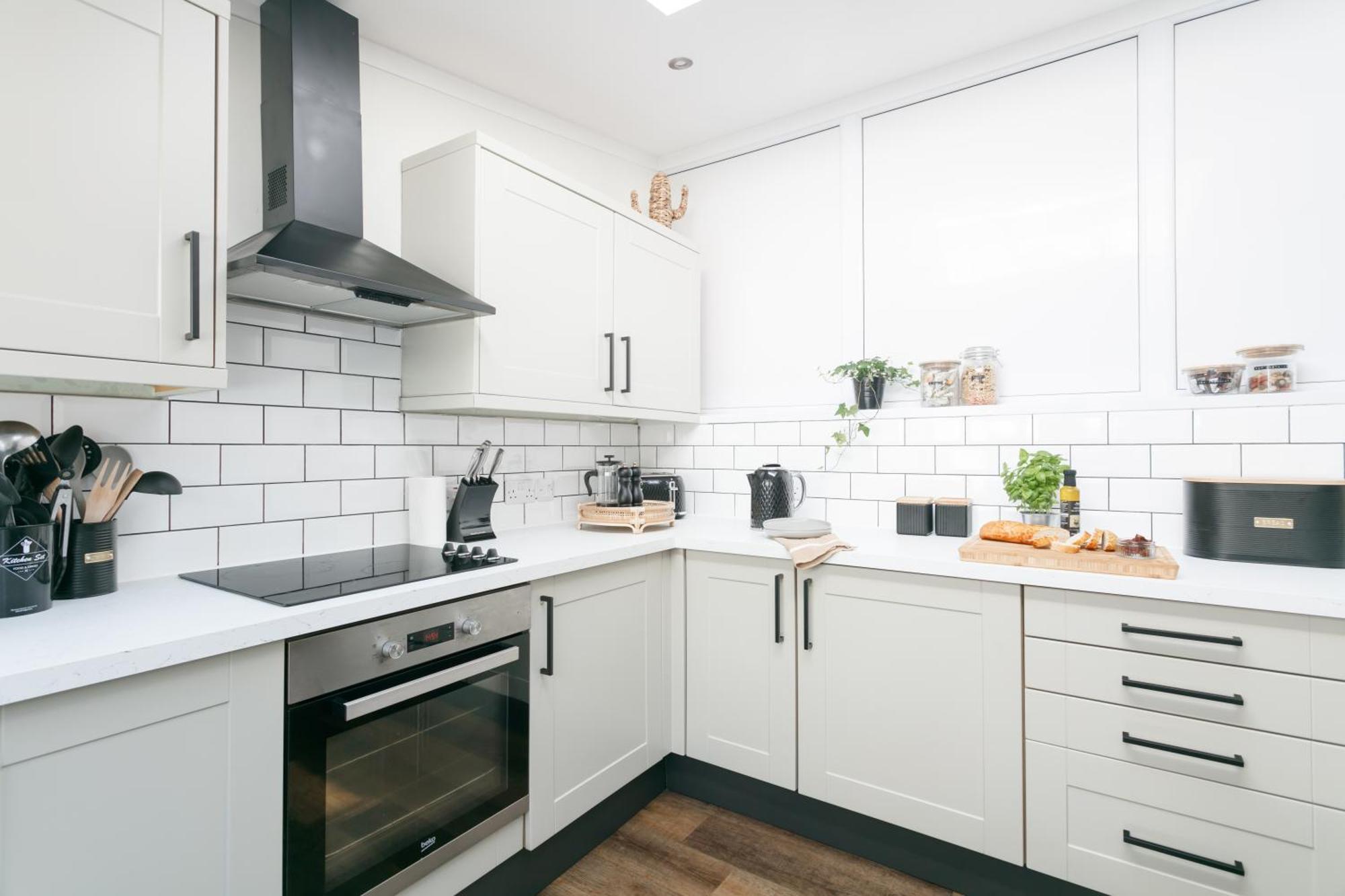 New Luxury For 2024 - Central Plymouth House - Sleeps 10 - Access To Plymouth Town - Close To The Barbican - Pets Welcome - Parking Available - By Luxe Living By Sophia Exteriér fotografie